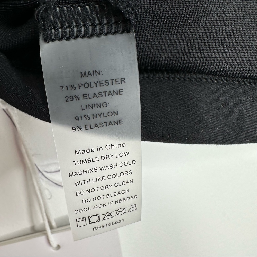 JOHNNY WAS CALME Endurance Sports Bra Size Large NWT - Picture 5 of 9